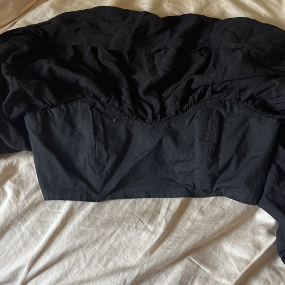 reinamgd bandeu top. flowing top, off the shoulder - Picture 4 of 4